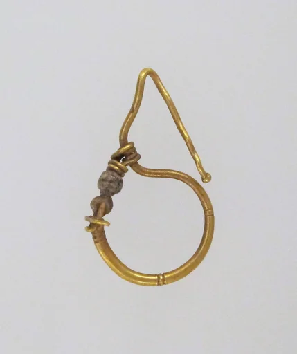 Earring, delta-shaped with beads