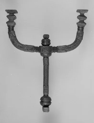 Bed leg (one of four)