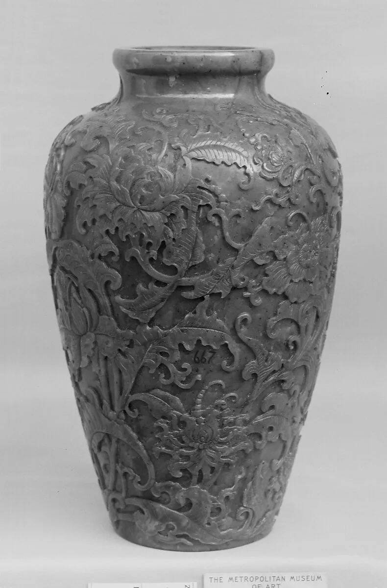 清中期 碧玉瓶|Vase — Unknown