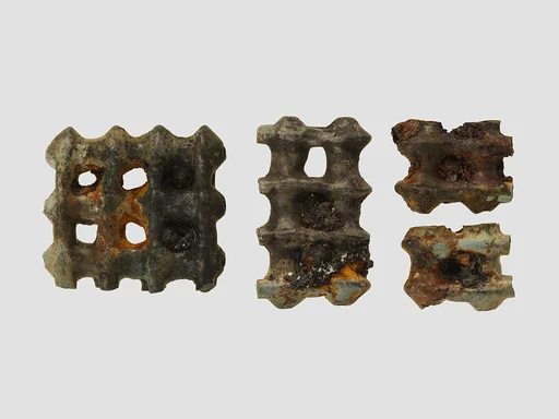 Bead spreaders