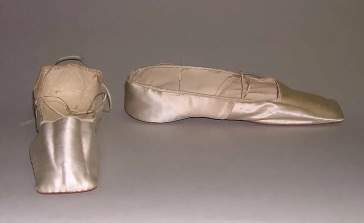 Slippers — Unknown