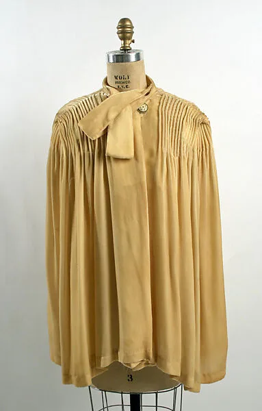 Evening cape — Milgrim|Miss Sally Milgrim