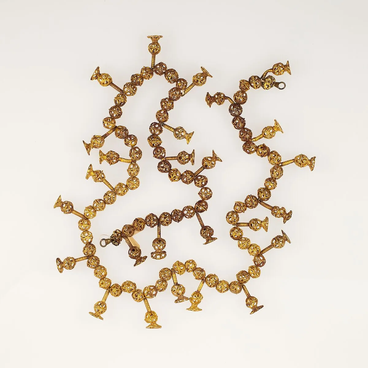 Necklace in Gold Filagree of Queen Tausret — Unknown
