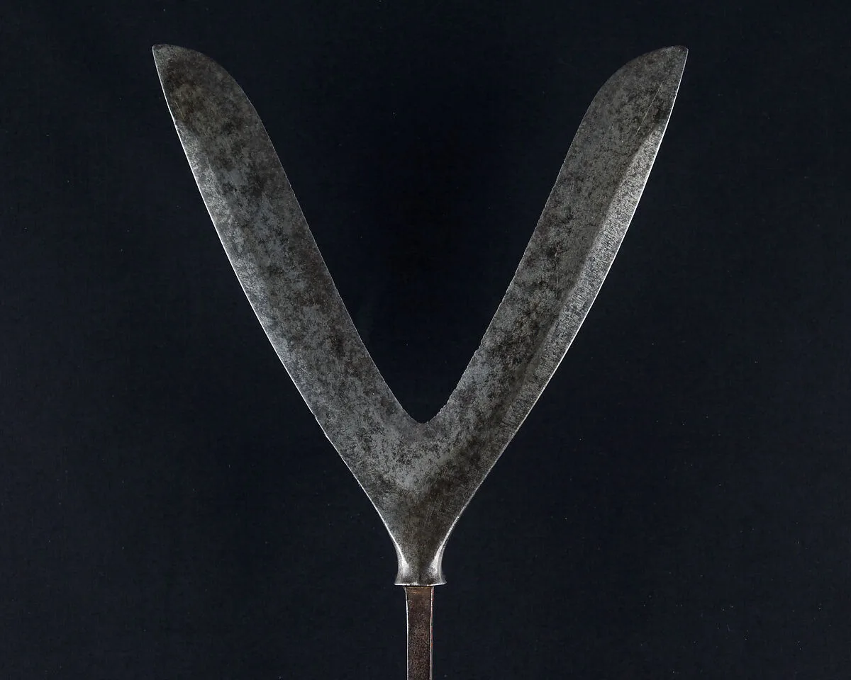 Arrowhead (<i>Yanone</i>) — Unknown