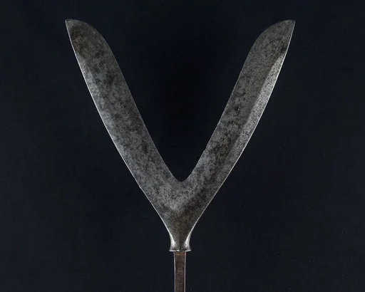 Arrowhead (<i>Yanone</i>)