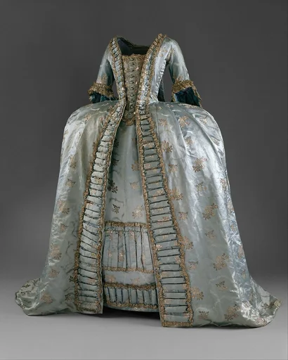 Robe à la Française