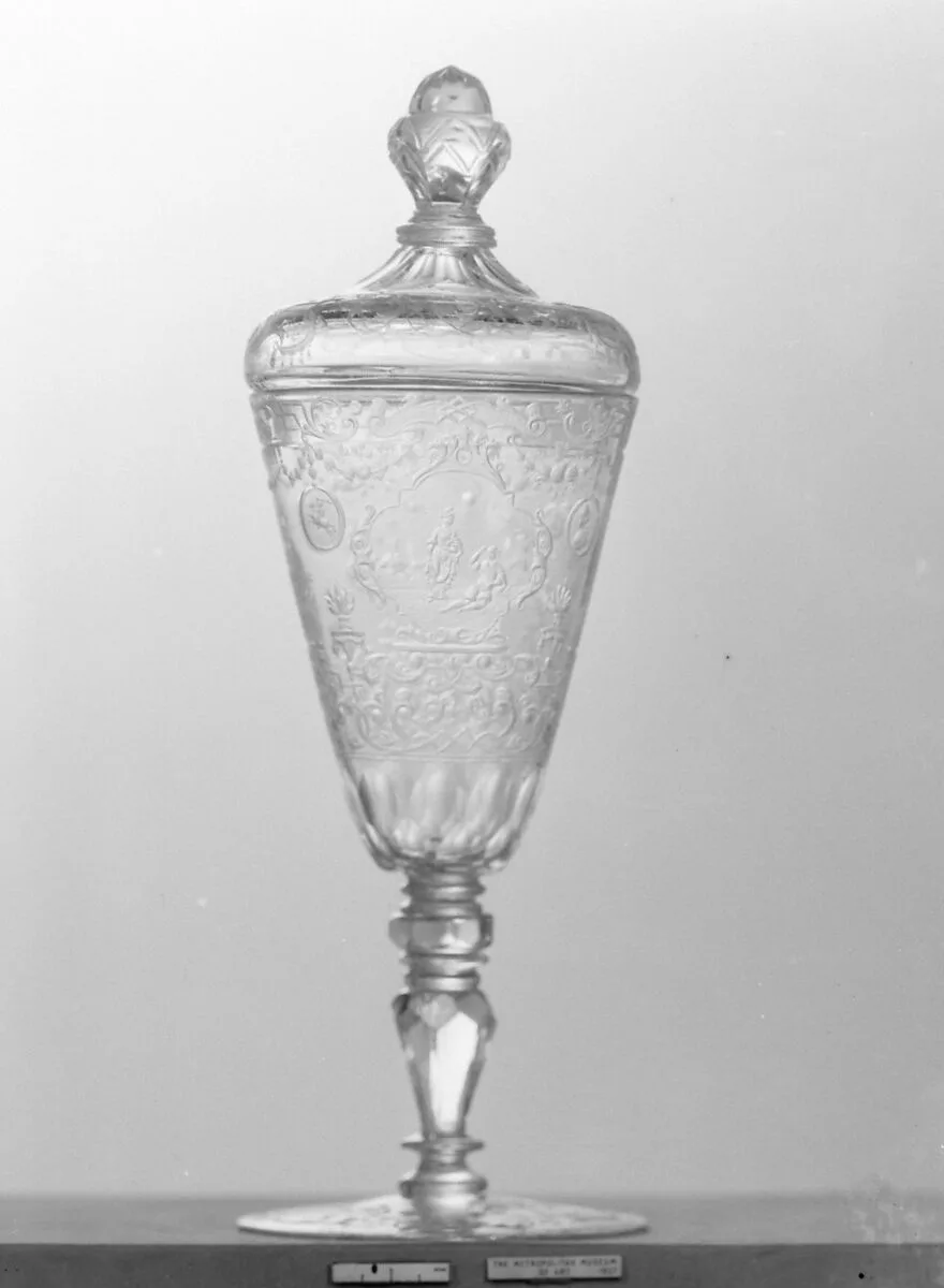 Standing cup with cover — Unknown