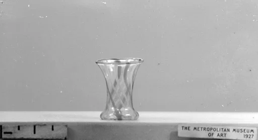 Miniature beaker