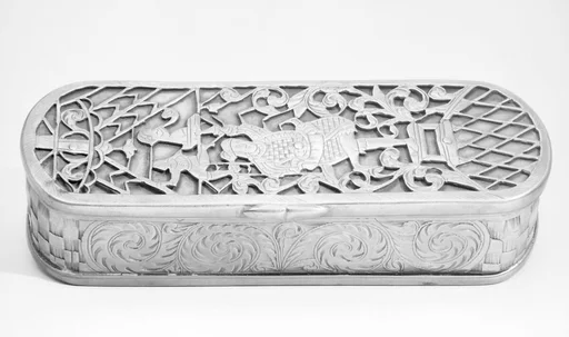 Tobacco box