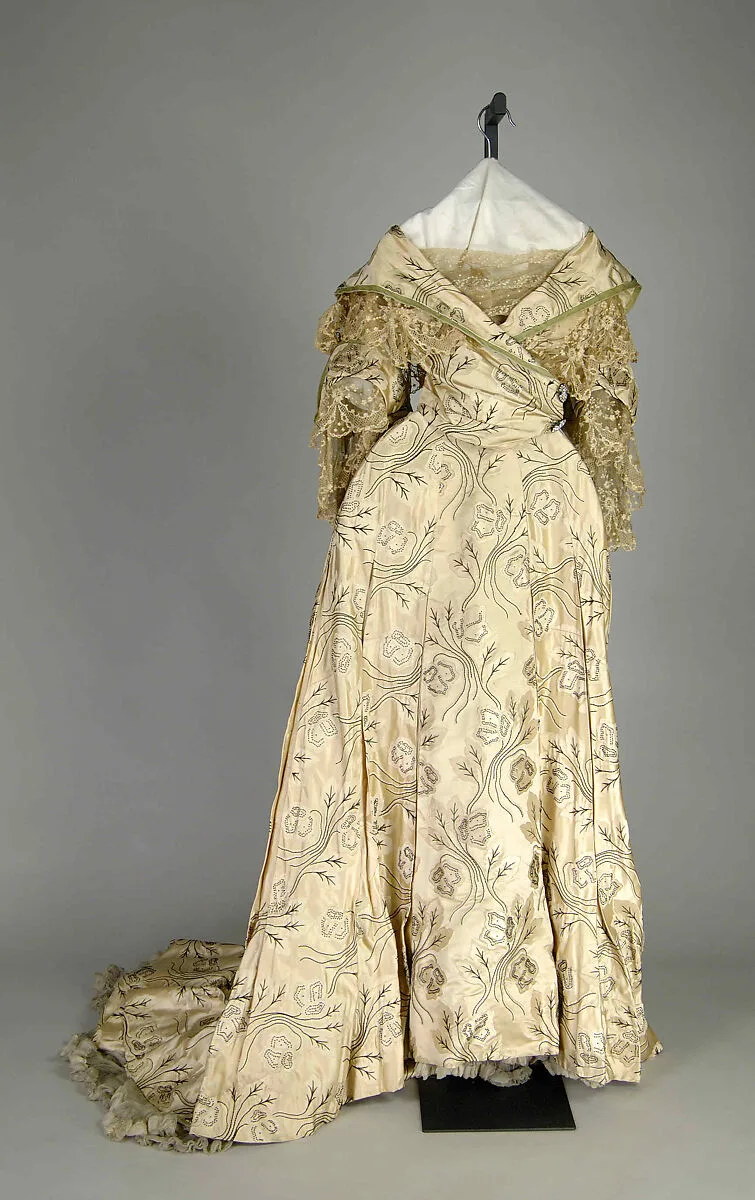Evening dress — Rouff