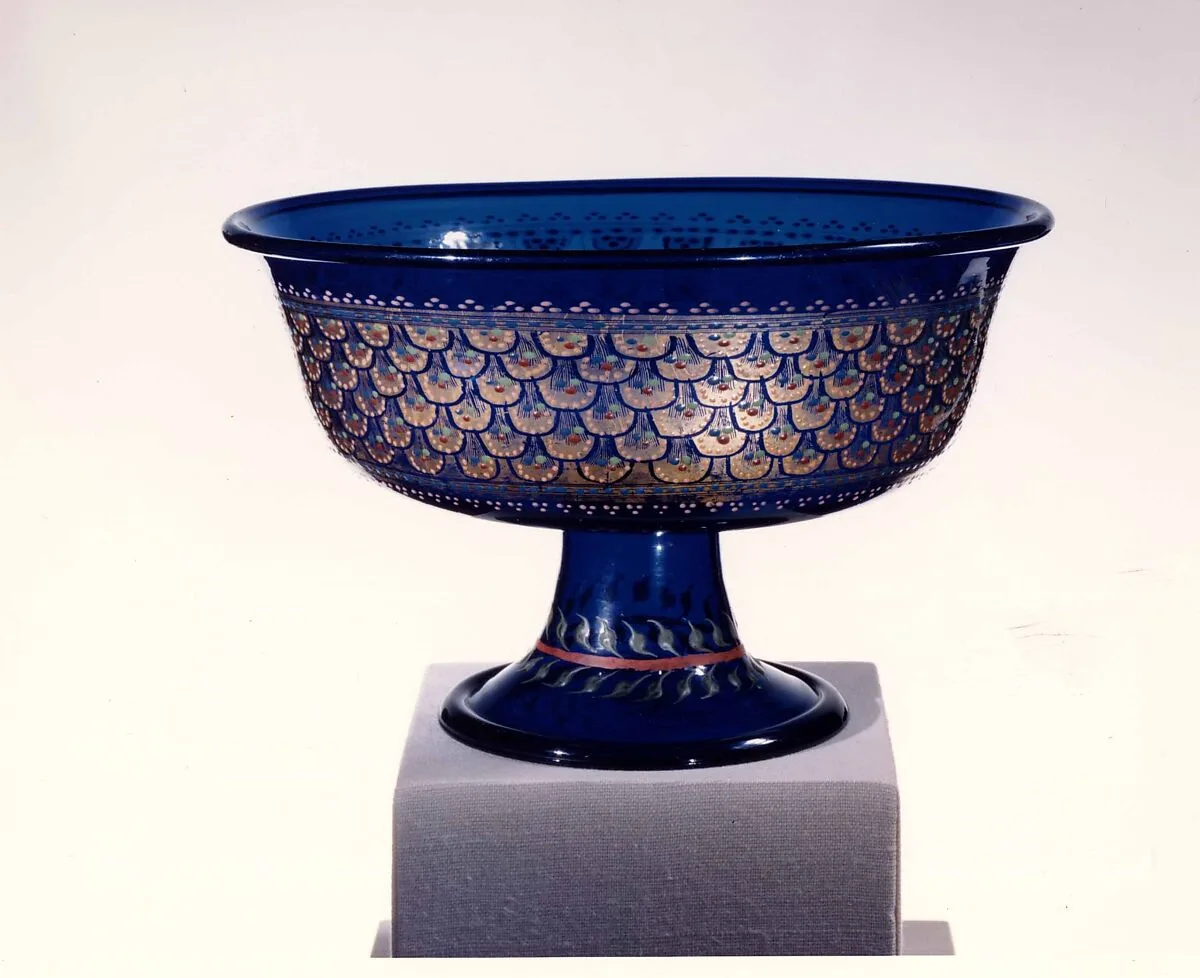 Footed bowl — Unknown