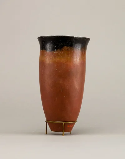 Black-topped red ware beaker