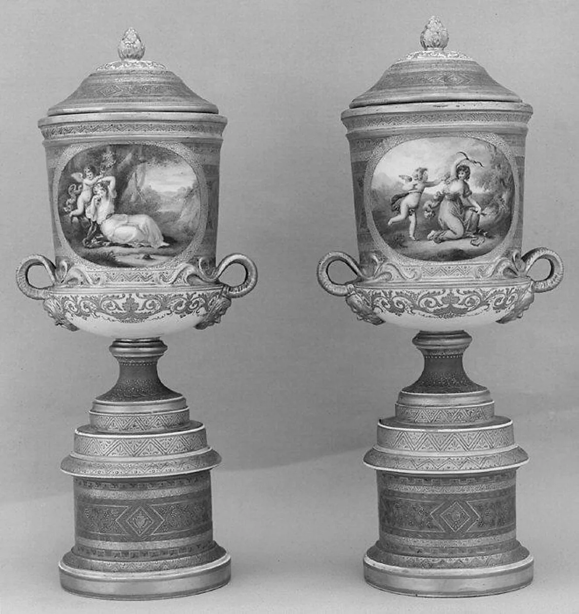 Pair of vases — Imperial Porcelain Manufactory |Angelica Kauffmann