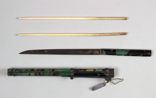 Knife with Sheath and Chopsticks (Trousse)