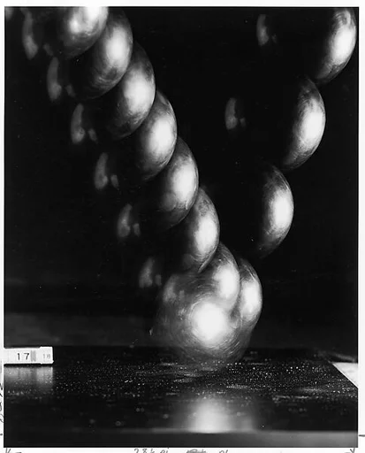 [Bouncing Ball Bearing]