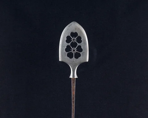 Arrowhead (<i>Yanone</i>)
