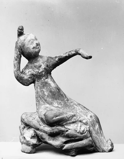 唐  陶舞女俑|Female dancer