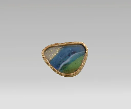 Glass gold-band mosaic bowl fragment