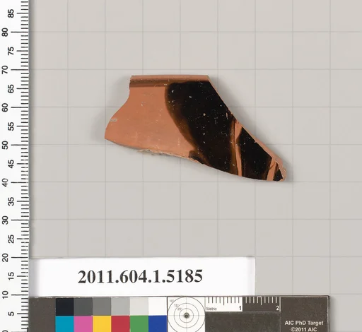Terracotta rim fragment of a kylix (drinking cup)