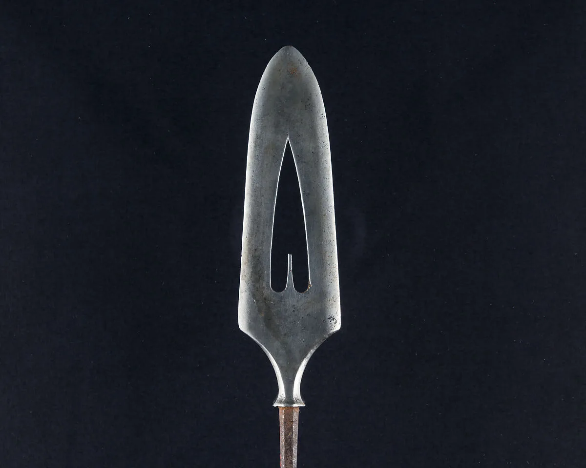 Arrowhead (<i>Yanone</i>) — Unknown