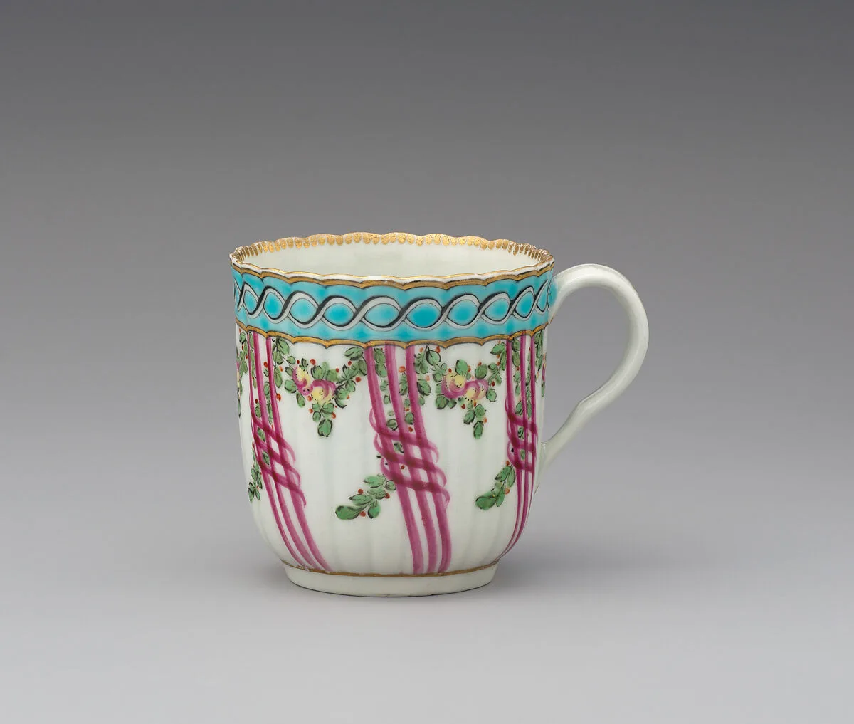 Four coffee cups (part of a service) — Worcester factory