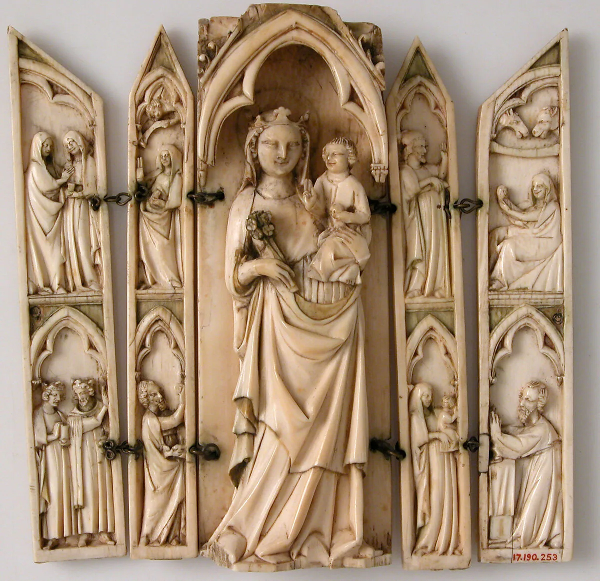 Folding Shrine with Virgin and Child — Unknown