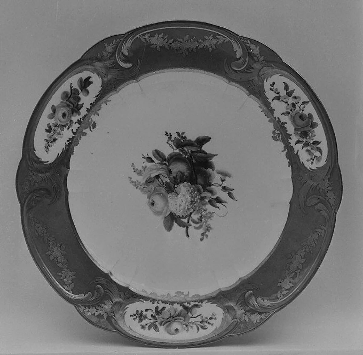 Plate (Assiette à palmes) (1 of 102) (part of a service) — Sèvres Manufactory|Pierre Massy|Henri-François Vincent|Michel-Barnabé Chauvaux
