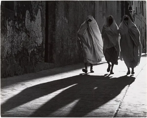 Moroccan Women — John Gutmann