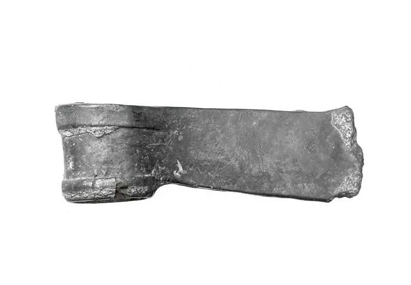 Axe head — Unknown