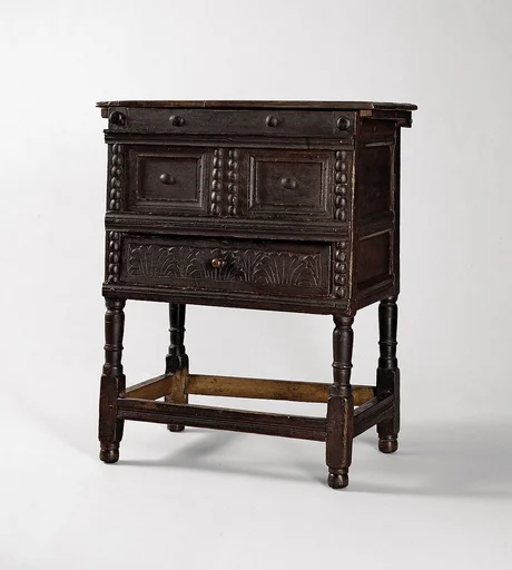 Chamber Table