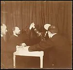 [Séance with Eusapia Palladino: Unmounted Stereograph]