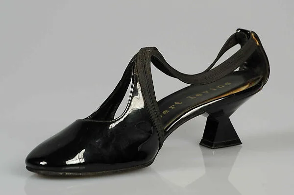 Cocktail shoes — Beth Levine|Herbert Levine Inc.
