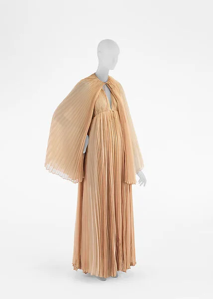Ensemble — Halston