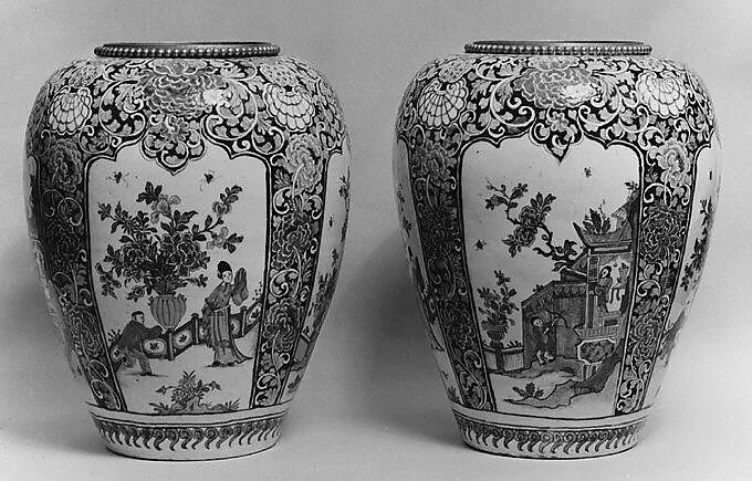 Pair of vases — Unknown