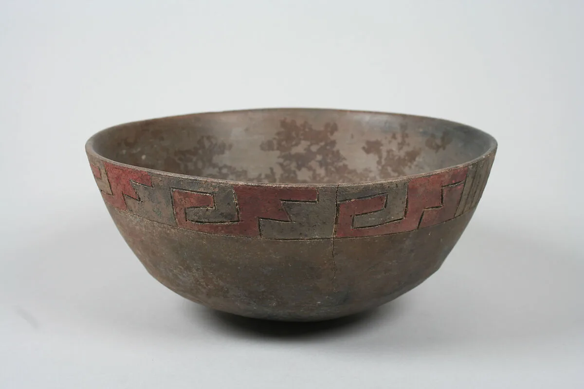 Painted bowl with geometric pattern — Unknown