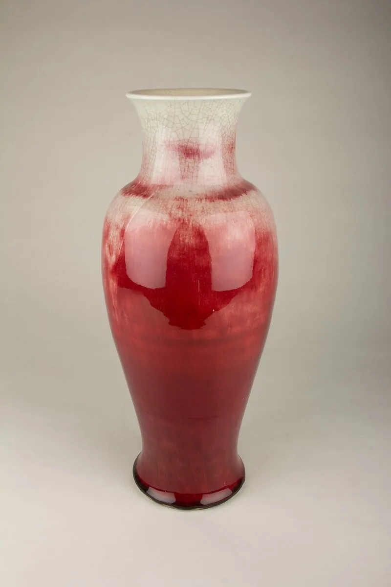 清康熙 景德鎮窯牛血紅觀音尊|Vase — Unknown