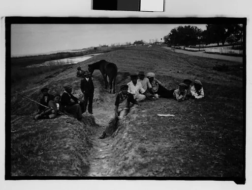 [Children on Levee, From Automobile, New Orleans Vicinity, Louisiana]