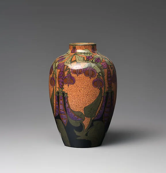 Vase with peapods — Plateelbakkerij De Distel