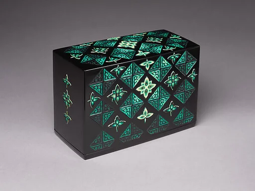 彫漆緑花文箱|Carved Lacquer Box “Green Flower”