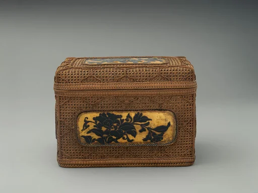 牡丹模様竹細工箱|Basketwork Box with Peonies on Inset