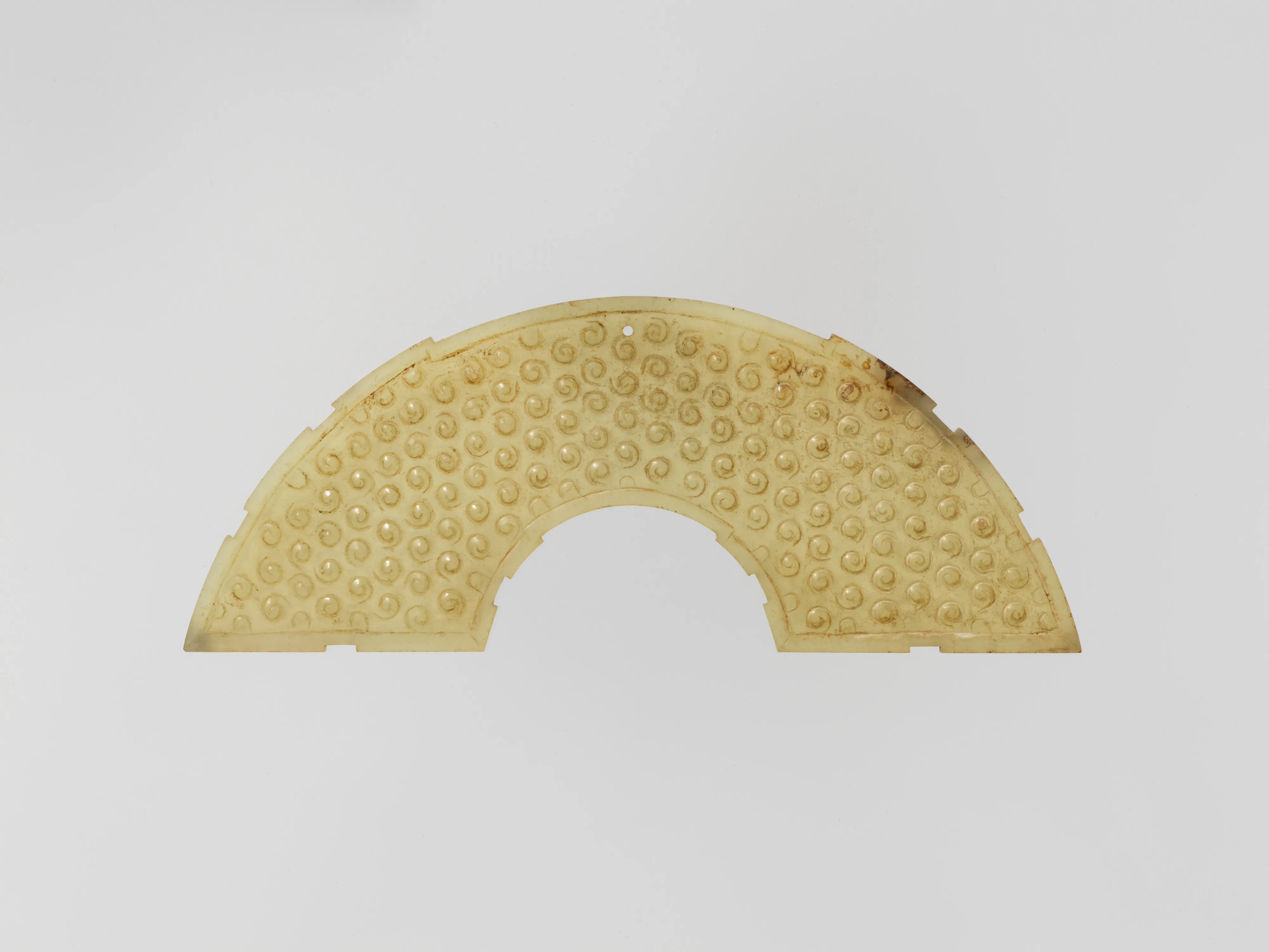 东周 玉璜|Arc-Shaped Pendant (Huang) — Unknown