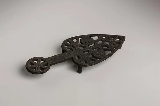Trivet