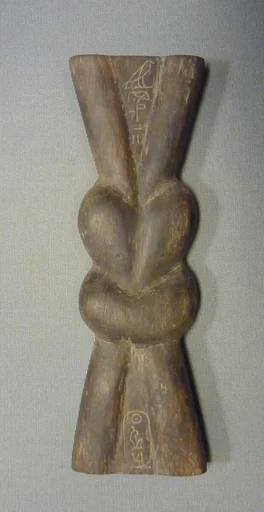 Tjes-Knot Amulet