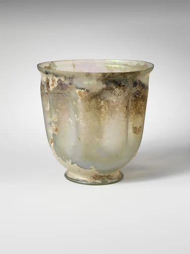 Glass cup