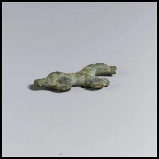 Statuette of a dog