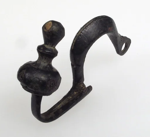 Bow of a Brooch