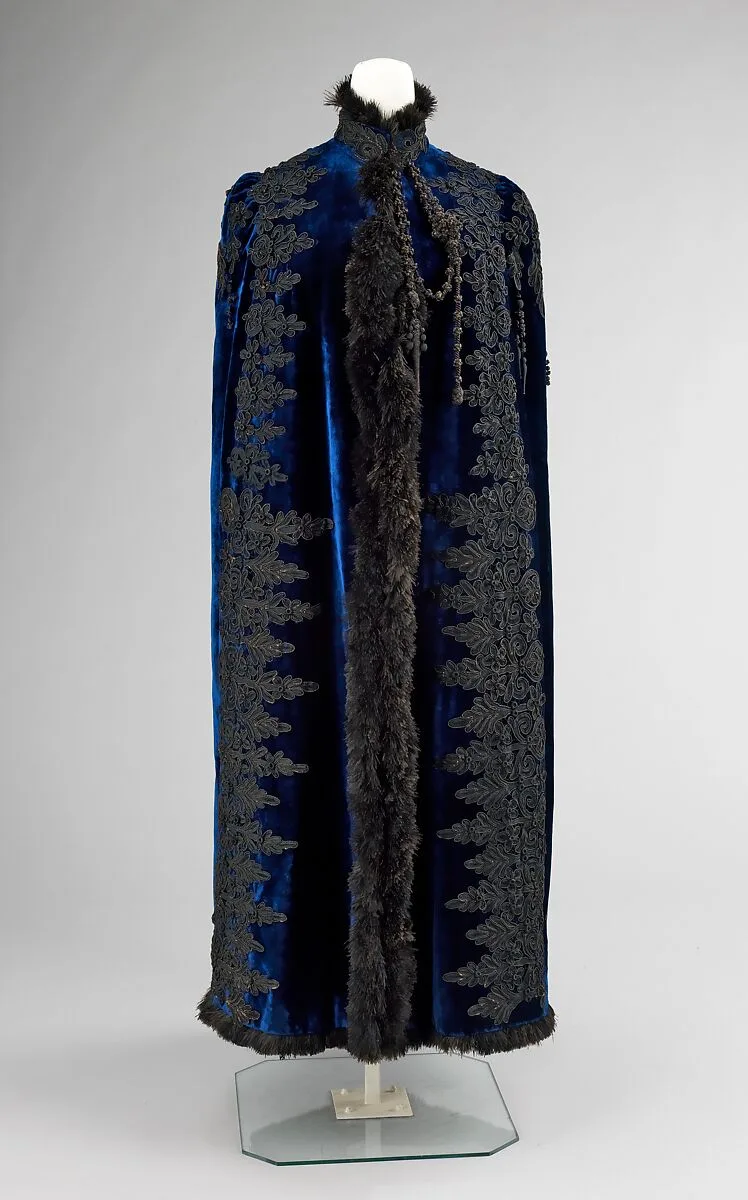 Evening cape — Emile Pingat|Maison Pingat