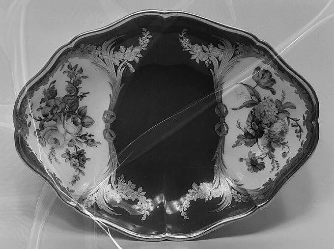 Tray (one of two) (part of a service) — Sèvres Manufactory|Etienne-Henry Le Guay|Charles-Nicolas Buteux
