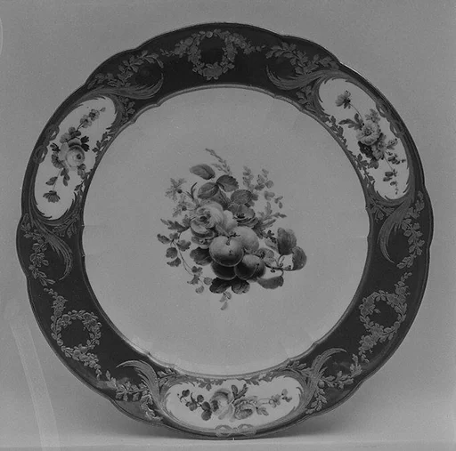 Plate (part of a service)