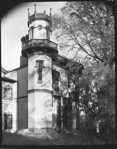 [Corner Turret of Afton Villa Plantation, Bains, Louisiana]